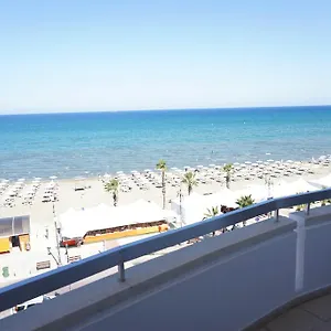 Apartman Lazuli Sea View Beachfront Ap 43, Lárnaka